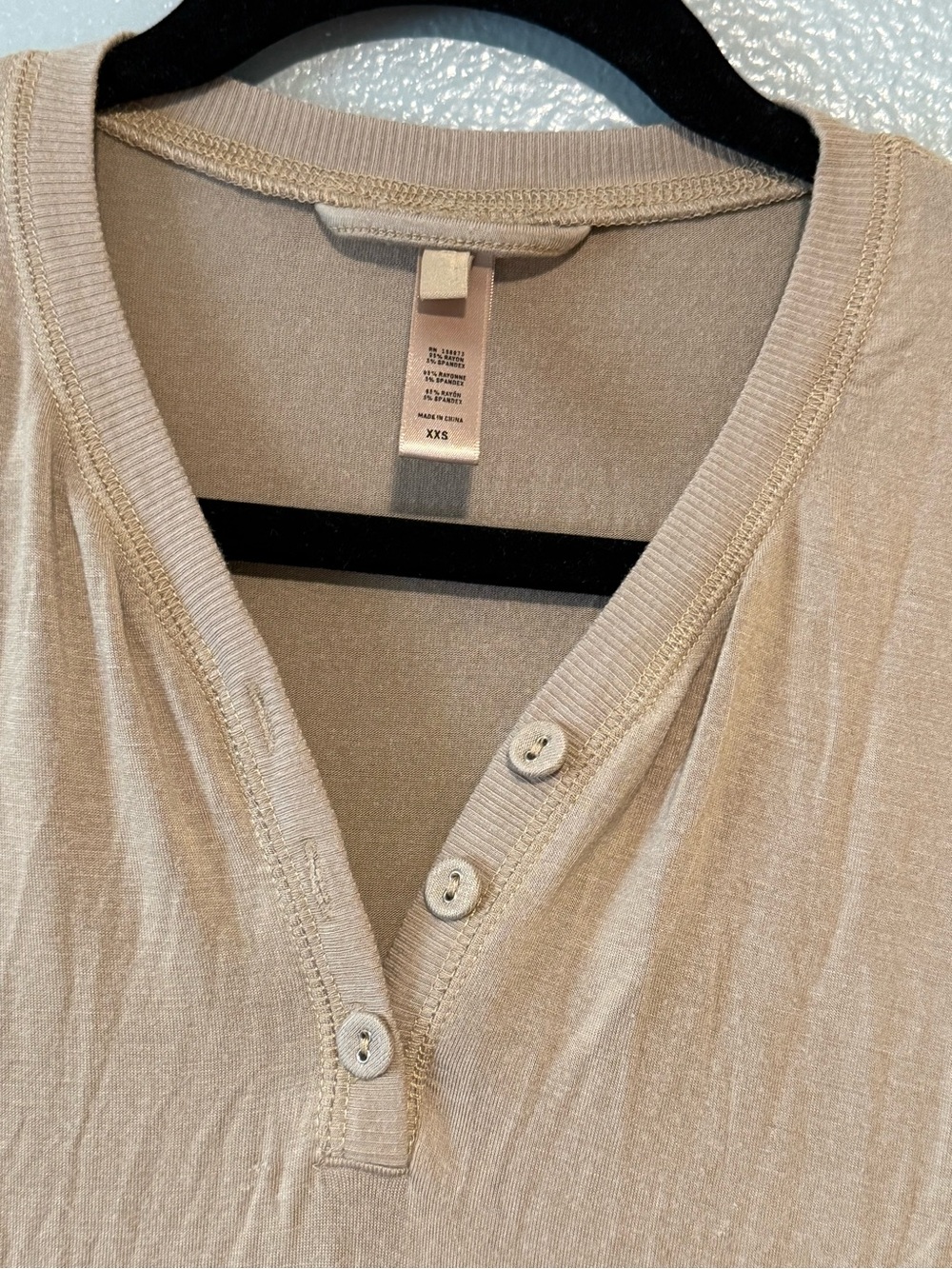 SKIMS Long Sleeve Knit Dress in Beige SIZE XXS - Picture 3 of 5